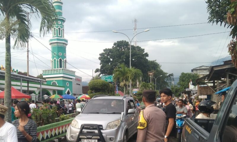 Keramaian pasar takjil di Jalan Merdeka, Kota Agung, Tanggamus, Minggu 2 Maret 2025 | Dok. Polres Tanggamus.