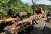 Ruas jalan Sukabumi-Suoh tepatnya di Pekon Bumi Hantatai, Bandar Negeri Suoh, Lampung Barat yang mengalami amblas, Senin 3 Maret 2025 | Dok. Istimewa.