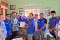 Wabup Tanggamus Agus Suranto saat mengambil formatur DPD PAN di rumah PAN Tanggamus, Jumat 14 Maret 2025 | Herdi/Media Prioritastv.com.