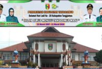 Kolase foto flyer peringatan Hari Jadi ke 28 Kabupaten Tanggamus dan Gedung Sekretariat Pemkab Tanggamus | Dok. Istimewa.
