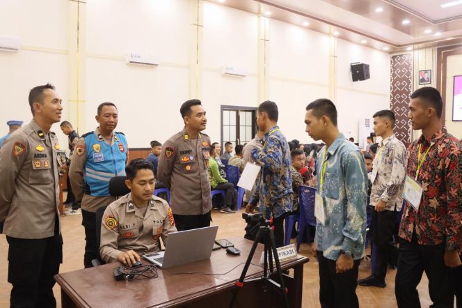 
 124 Casis Ikuti Rikmin Rekrutmen Polri TA 2025 di Polres Tulang Bawang, AKBP Yuliansyah Ingatkan Ini