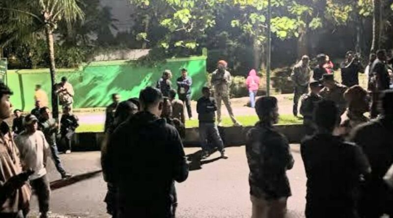 Ratusan preman dari Jakarta saat akan memasuki kampus Universitas Malahayati Bandar Lampung, Minggu 2 Februari 2025, pagi | Erwin/Media Prioritastv.com.
