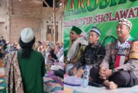 Kolase foto saat jamaah mendengarkan ceramah agama dalam pengajian pahingan dan kehadiran Bhabinkamtibmas Aipda Epri Mohansyah, Minggu 13 April 2025 | Dok. Humas Polres Tanggamus.