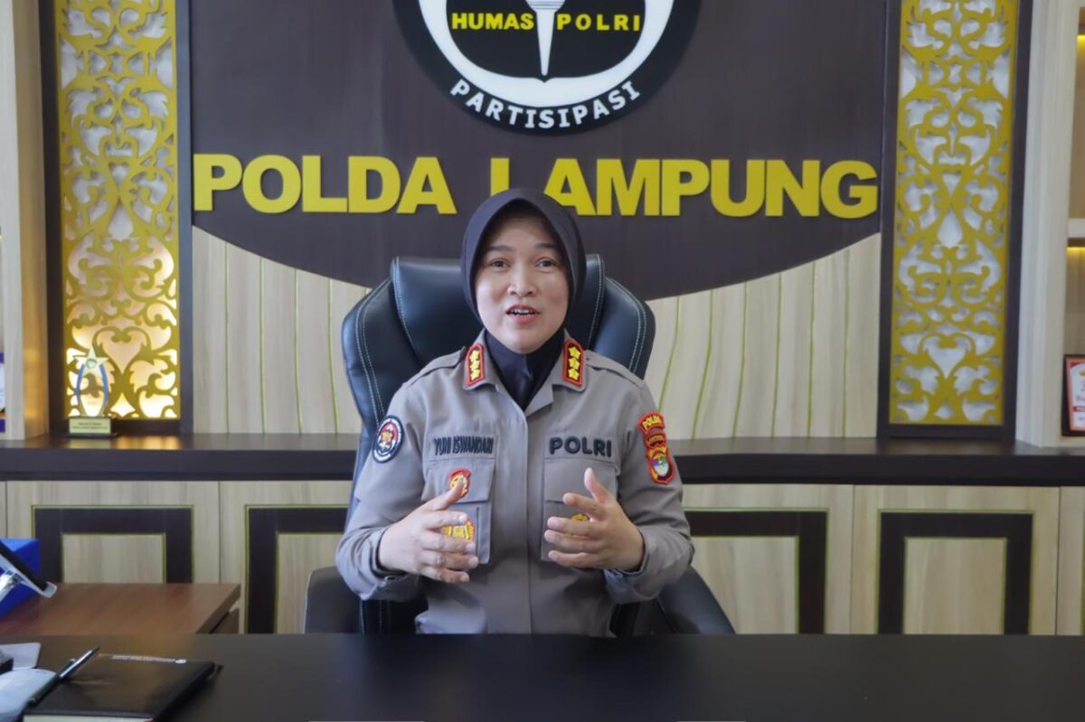 Kabid Humas Polda Lampung, Kombes Pol Yuni Iswandari Yuyun saat memberikan keterangan Sabtu, 19 April 2025 | Dok. Humas Polda Lampung.