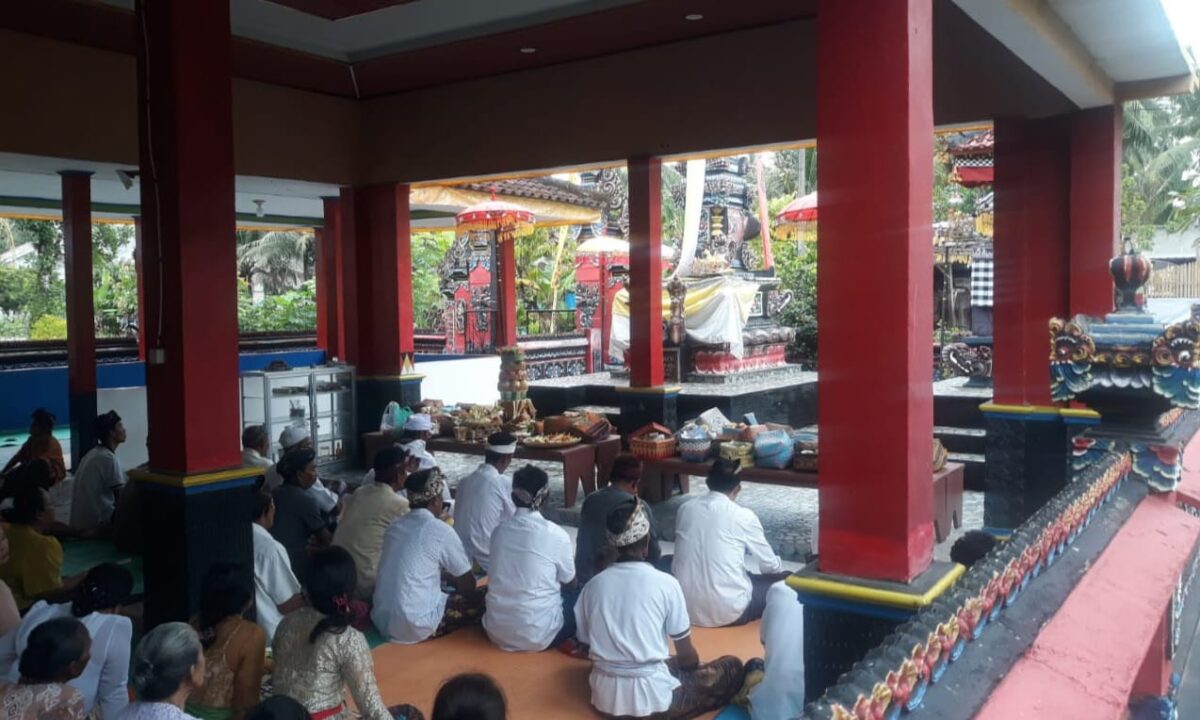 Pelaksanaan Ibadah Gulangan Umat Hindu di Semaka, Tanggamus, Rabu 23 April 2025.