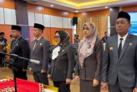 Kelima ASN yang dilantik menjadi pejabat administrator di lingkup Pemkab Tanggamus, Jumat 25 April 2025 | Dok. Istimewa.