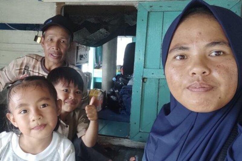 Lima warga Pulau Enggano yang sempat terkatung-katung di Samudera Hindia yang berhasil selamat ditemukan di perairan Pesisir Barat, Lampung |