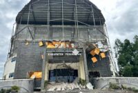 Pemandangan Gedung DPRD Pesawaran Paska Ambruknya Ornamen Gedung, Jumat 23 Mei 2025 | Ist.
