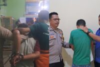 Kolase foto saat tersangka Mirza dievakuasi dari amukan massa dan saat berada di Polsek Talang Padang, Jumat 8 Mei 2025 | Dok. ist.