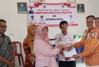 Penyeraha Surat susunan pengurus Koperasi Merah Putih Kelurahan Baros, Jumat 9 Mei 2025 | Herdi/Media Prioritastv.com.