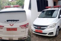 Kolase foto ambulans pekon berplat BE 9512 VZ  tersebut ditemukan di halaman rumah warga di wilayah Kecamatan Kota Agung Barat | Dok. Wisnu.