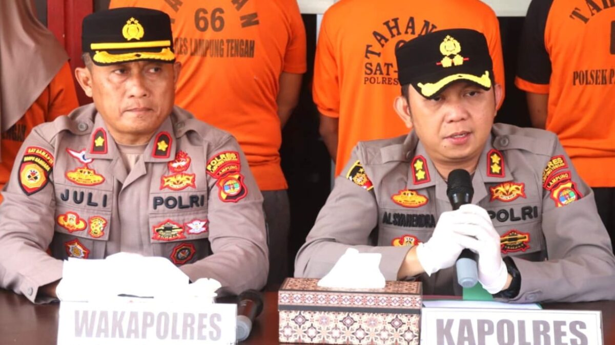 Kapolres Lampung Tengah AKBP Alsyahendra saat memimpin Konferensi Pers, Jumat 16 Mei 2025 | Dok. Humas Polres Lampung Tengah.