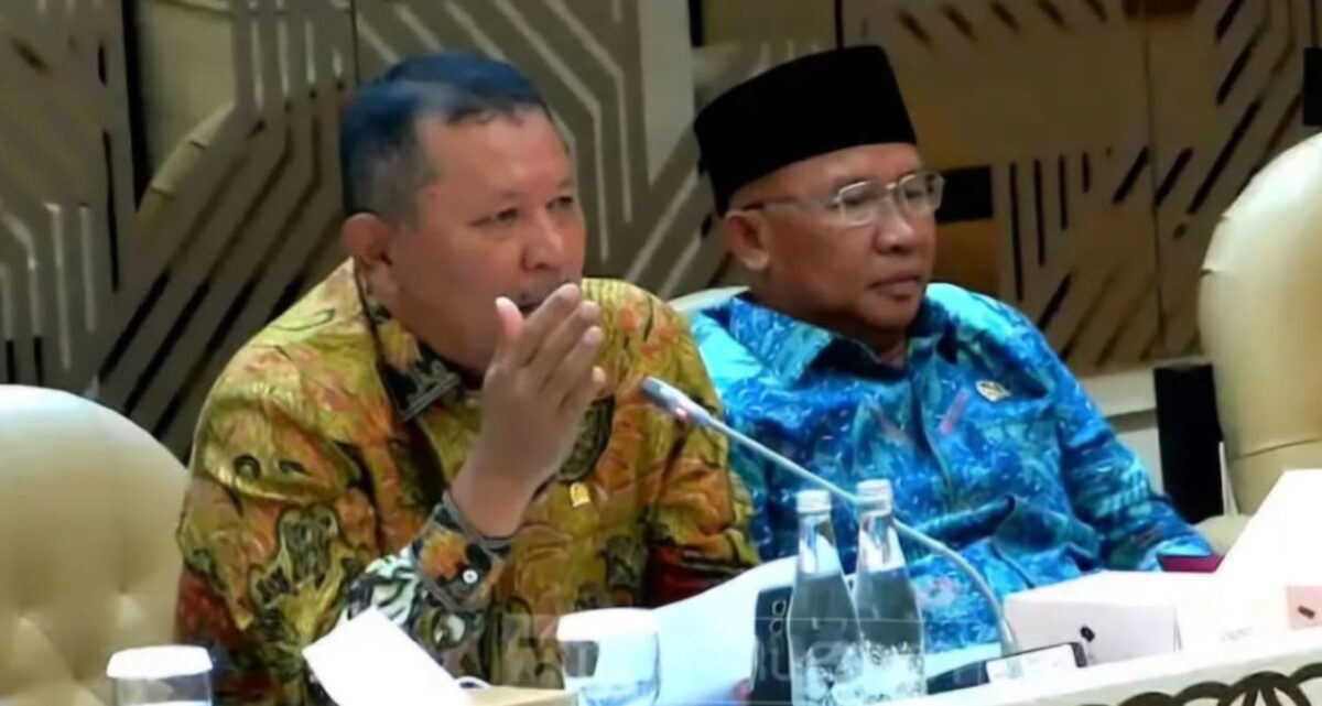 Anggota Komisi V DPR-RI, H. Irmawan Dapil Aceh saat Rapat Panitia Kerja (Panja) Pengawasan Standar Pelayanan Minimum (SPM) Jalan Tol bersama Ketua Asosiasi Jalan Tol Indonesia (ATI) yang digelar di Jakarta, Senin 26 Mei 2025 | Burhan/Media Prioritastv.com.