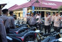 Kapolres Tanggamus AKBP Rahmad Sujatmiko saat memeriksa calon kendaraan yang akan digunakan oleh Tim Patroli Presisi Polres Tanggamus, Rabu 28 Mei 2025 | Herdi/Media Prioritastv.com.