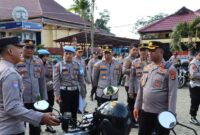 Kapolres Tanggamus AKBP Rahmad Sujatmiko saat melakukan pemeriksaan kendaraan dinas Bhabinkamtibmas di Lapangan Apel Polres setempat, Rabu 28 Mei 2025 | Herdi/Media Prioritastv.com.