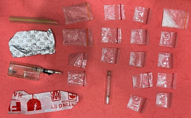 
 Gasak Narkoba di Kuala Teladas, Polres Tulang Bawang Ringkus Seorang Bandar dan Amankan 13 Bungkus Sabu Siap Edar