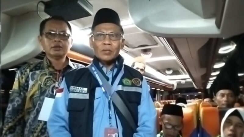 Kasi PHU Kemenag Tanggamus, Hi. Nursaad saat memberikan keterangan terkait keberangkatan Calhaj Tanggamus, Sabtu 17 Mei 2025, pagi | Herdi/Media Prioritastv.com.