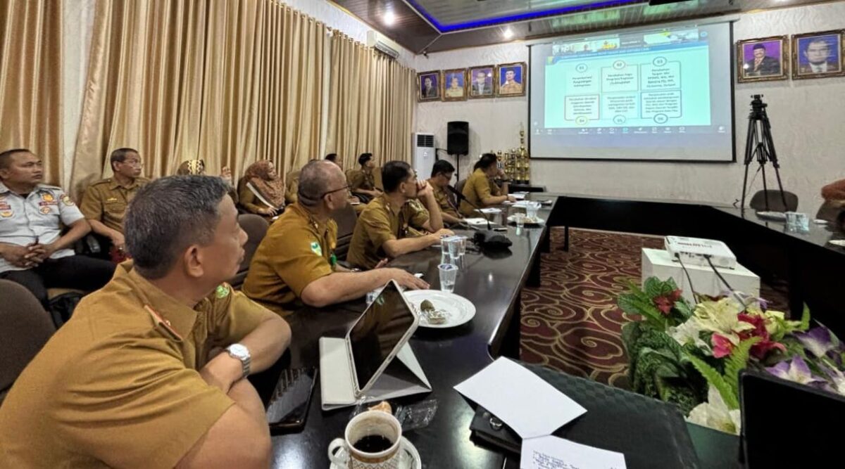 Pelaksanaan rapat Fasilitasi Perubahan Rencana Kerja Pemerintah Daerah (RKPD) Tahun 2025 bersama Tim Fasilitasi Pemerintah Provinsi Lampung, Selasa 3 Juni 2025.