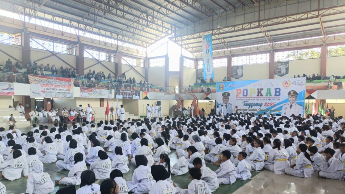 Kesiapan pelaksanaan ujian kenaikan tingkat KKI Tanggamus di GOR Ratu, Kota Agung, Tanggamus, Minggu 8 Juni 2025 | Agus/Media Prioritastv.com.