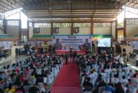 Meriahnya pembukaan Turnamen Bulutangkis Kapolres Tanggamus Cup 2025 di GOR Kota Agung, Senin 16 Juni 2025 |