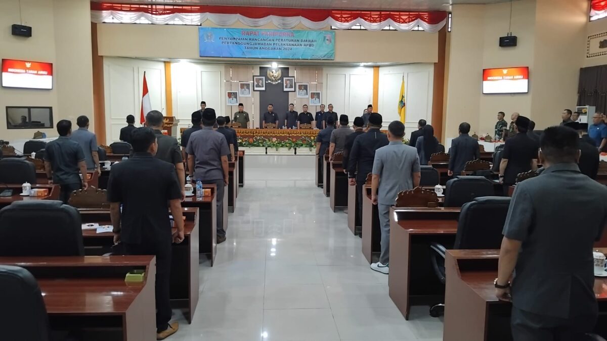 Rancangan Peraturan Daerah (Ranperda) tentang Pertanggungjawaban Pelaksanaan Anggaran Pendapatan dan Belanja Daerah (APBD) Tahun Anggaran 2024 dalam Rapat Paripurna DPRD Kabupaten Tanggamus, Senin (16/6/2025) | Herdi/Media Prioritastv.com.