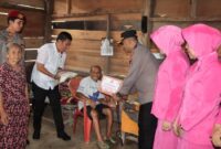 Penyaluran Bantuan Polres Tanggamus di Kota Agung Timur, Kamis 19 Juni 2025 | Dok. Humas Polres Tanggamus.