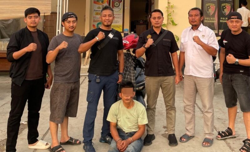 Tersangka yang berhasil ditangkap tim gabungan Polsek Pringsewu Kota dan Polres Pesawaran, Rabu 25 Juni 2025 | Dok. Humas Polres Pringsewu.