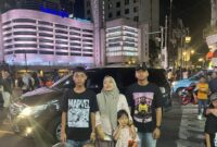 Suasana malam di salah satu sudut Jalan Braga, area Bank BJB Bandung Jawa Barat, Jumat 27 Juni 2025, malam |