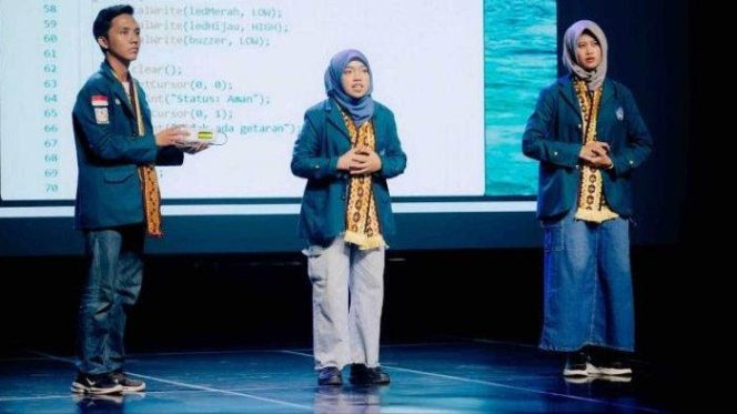 Adu Gagasan Mahasiswa Unila dan ITB terkait Pengembangan Teluk Kiluan dalam program Genera-Z Berbakti dari Bakti BCA.