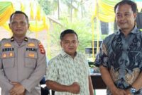 Ipda Andi Sugiwansyah asal Dusun Tanjung Lili, Talang Padang, Tanggamus saat foto bersama keluarganya, Rabu 9 Juli 2025 |