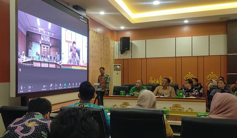 Rapat penilaian aksi konvergensi percepatan penurunan stunting Provinsi Lampung tahun 2025 secara daring di Pemkab Tanggamus, Kamis 3 Juli 2025, sore | Dok. Pemkab Tanggamus.