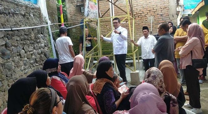 
 Wakil Ketua I DPRD Tanggamus, M. Rangga Putra Hakim saat melaksanakan reses di Pekon Sinar Banten, Talang Padang |