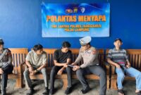 Kasat Lantas Polres Tanggamus Iptu Made Agus Dwi Dayana saat memberi imbauan di Gisting, Sabtu 19 Juli 2025 | Dok. Humas Polres Tanggamus.