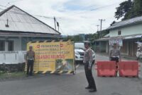 Personil Sat Lantas Polres Pesisir Barat saat pengaturan pengalihan arus Krui - Liwa menuju Jalinbar Tanggamus, Senin 21 Juli 2025 | Dok. Humas Polres Peisir Barat.