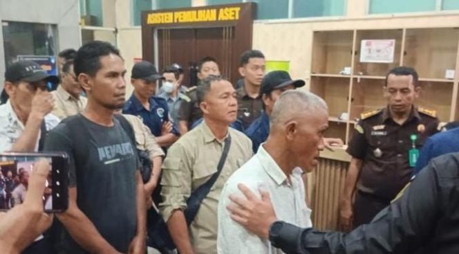 Para Kepala Desa di Kecamatan Pagar Gunung Lahat bersamsa Camat terkena Operasi Tangkap Tangan (OTT) Kejati Sumsel, Kamis (24/7/2025)