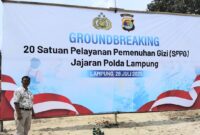 Ketua Granat Tanggamus Agus Ciek saat memperlihatkan persiapan Ground Breaking SPPG di Dusun Talang Lebar, Pulau Panggung, Tanggamus, Senin 28 Juli 2025 | Herdi/Media Prioritastv.com.