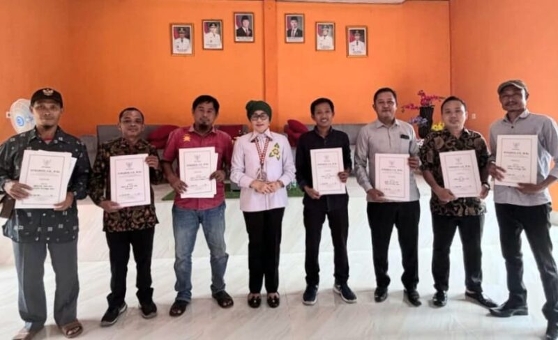 Penyerahan AHU Kopdes Merah Putih untuk Pekon di Kecamatan Limau, Kelumbayan, Kelumbayan Barat dan Cukuh Balak, Rabu (30/7/2025) | Herdi/Media Prioritastv.com.