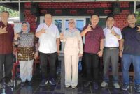 Ketua DPD PDIP Lampung, Sudin saat menyambangi Sekertaris PDIP Kota Metro yang juga Ketua DPRD Ria Hartini, Sabtu 19 Juli 2025 | Raditya/Media Prioritastv.com.