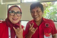 Ria Hartini bersama Wakil Sekretaris Jenderal Bidang Komunikasi DPP PDI Perjuangan Adian Napitupulu di Kongres VI. | Ist.