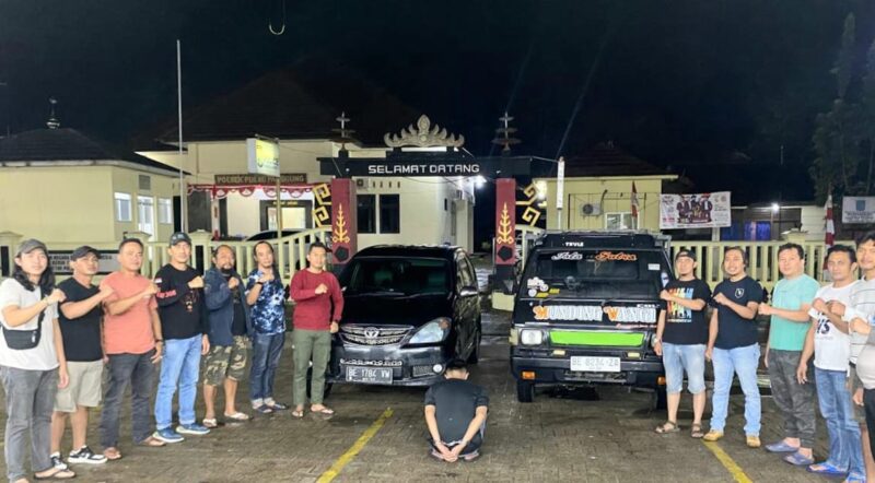 Tersangka usai ditangkap dan dibawa ke Polres Tanggamus, Senin 4 Agustus 2025 | Dok. Humas Polres Tanggamus.