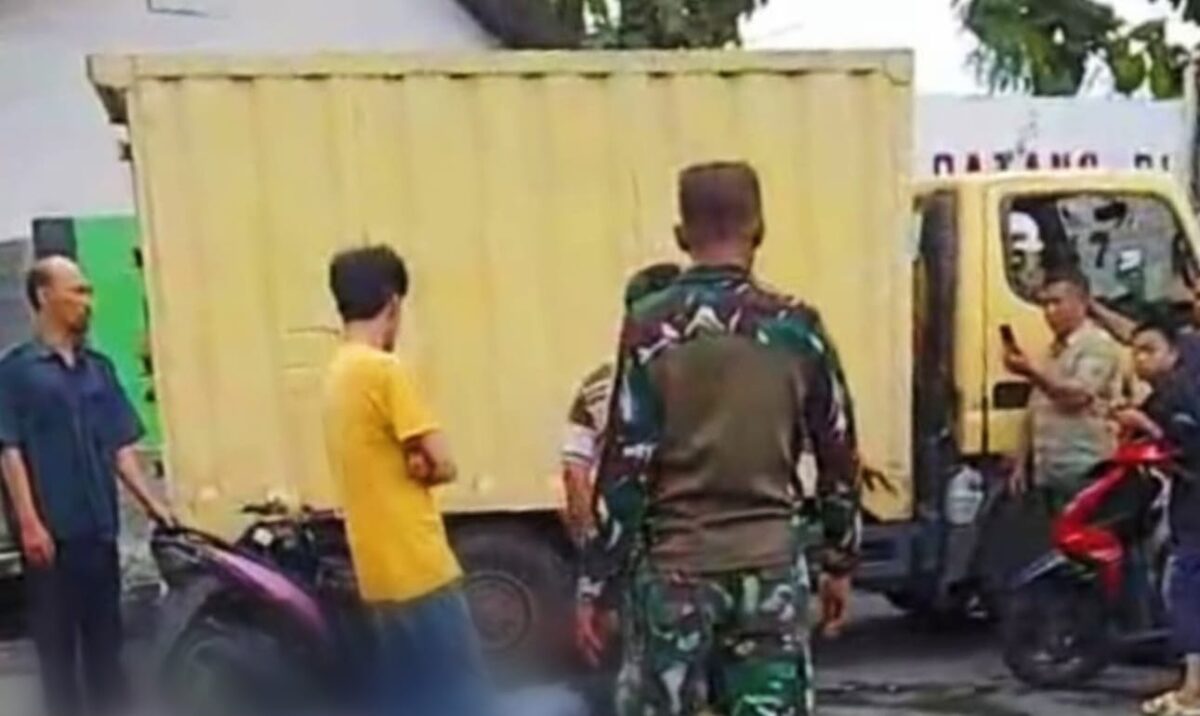 Kondisi usai korban mengalami kecelakaan sebelum dievakuasi ke rumah sakit, Senin 4 Agustus 2025 | Ist.