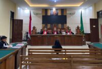 Salah satu terdakwa korupsi dana hibah LPTQ Pringsewu saat dihadirkan dalam sidang tuntutan, Rabu 6 Agustus 2025 | Dok. Kejari Pringsewu.