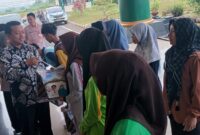 Para pelajar sekolah rakyat yang dilepas Bupati Pringsewu, Riyanto Pamungkas, Kamis 14 Agustus 2025 |