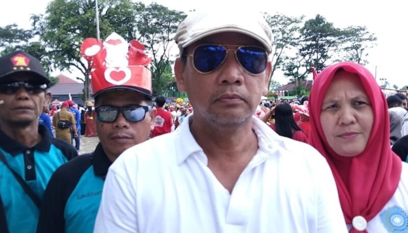 Lurah Kuripan Kota Agung, Tanggamus saat memberikan keterangan saat Karnaval HUT 80 RI di Kota Agung, Selasa 19 Agustus 2025 | Herdi/Media Prioritastv.com.