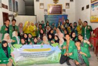 Mahasiswa Universitas Malahayati saat mengenalkan produk inovasi di Pekon Sinar Saudara, Wonosobo, Tanggamus, Sabtu 23 Agustus 2025 | Ist.