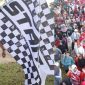 Kolase foto saat Kakon Tekad, Pulau Panggung, Tuti Aripin membuka kegiatan dan peserta yang mengikuti jalan sehat, Minggu 24 Agustus 2025 | Herdi/Media Prioritastv.com.