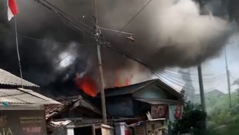 Kebakaran di Panjang Bandar Lampung. Source: Ist