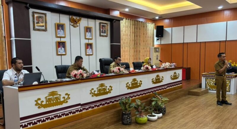 Rapat Koordinasi TKPKD tahun 2025 di Ruang Rapat Utama Pemkab Tanggamus, Selasa 9 September 2025 | Herdi/Media Prioritastv.com.