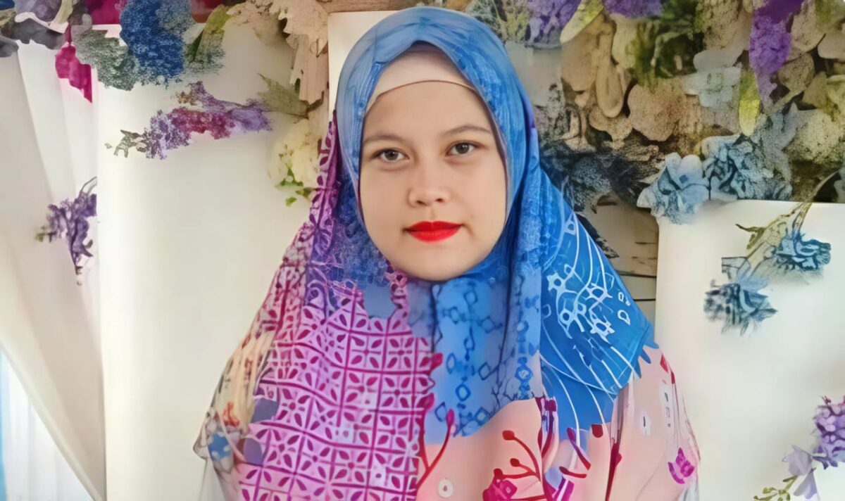 Risma, Wanita berhijab asal Gading Rejo Pringsewu yang dilaporkan meninggalkan rumah sejak Senin 8 September 2025 |