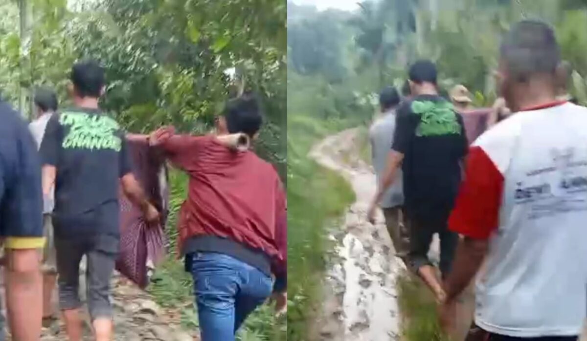 Kolase foto saat warga menandu Aisyah menuju jalan besar untuk perawatan ke RSUD Batin Mangunang, Kota Agung, Kamis 11 September 2025 | Dok. Tangkapan Layar Video.